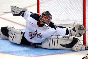 九游下载中心-关键封盖：李磊封堵上海队最后一攻，稳住胜局！，李磊 上海