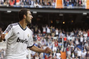 九游游戏中心官网-墨西哥马术队在巴黎奥运会三项赛中获得第七名，表现稳健。，墨西哥马拉松